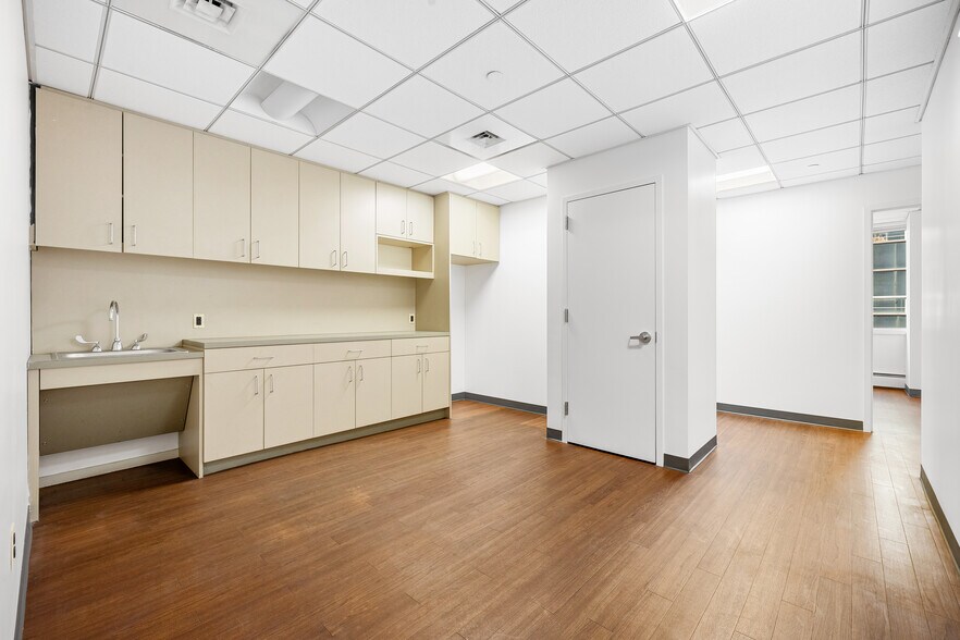 More Photos Of 820 Second Ave, New York Medical For Sale