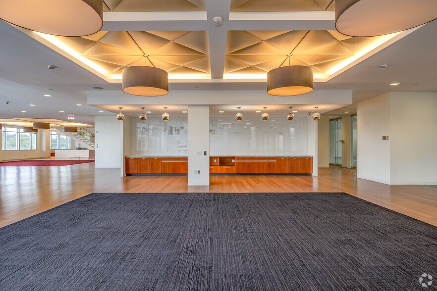 More Photos Of 121 Rockville Pike, Rockville Office Residential For Sale