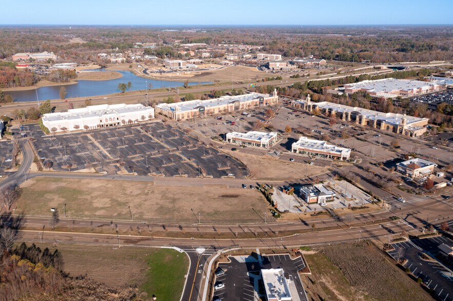 More Photos Of 221 Grandview Blvd, Madison Land For Lease
