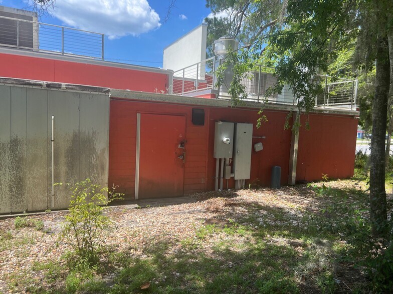 More Photos Of 1714 SE Hawthorne Rd, Gainesville Restaurant For Sale