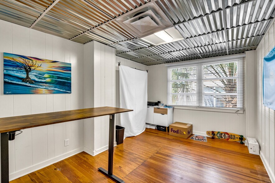 More Photos Of 372 Ahern St, Atlantic Beach Loft Creative Space For Sale