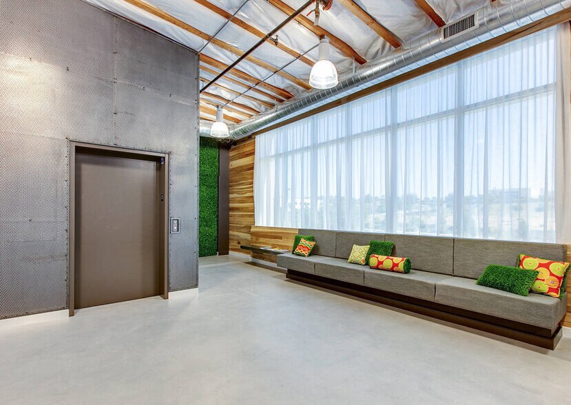 More Photos Of 3172 Lionshead Ave, Carlsbad Office For Sale