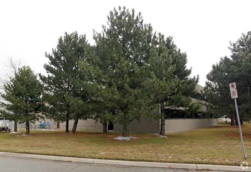 More Photos Of 5045 N Service Rd, Burlington Manufacturing For Sale