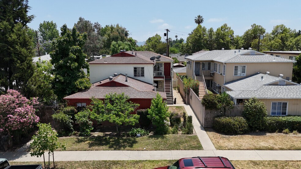 More Photos Of 13350 Victory Blvd, Van Nuys Apartments For Sale