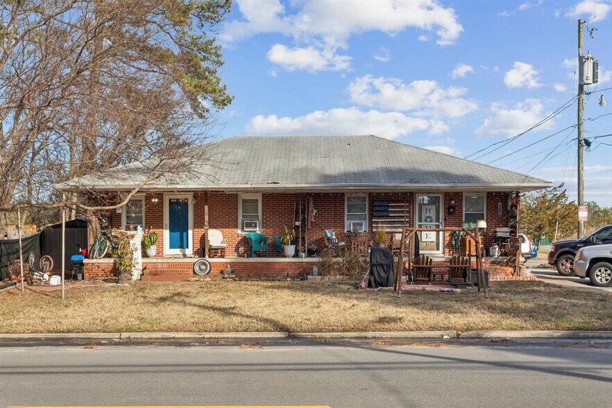 More Photos Of 1221 Poquoson Ave, Poquoson Apartments For Sale