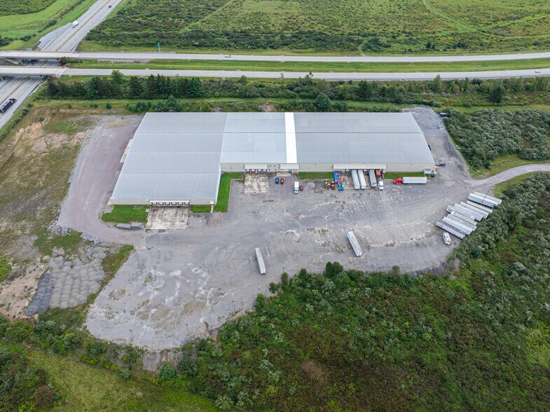 More Photos Of 604 Drum Ave, Somerset Distribution For Lease