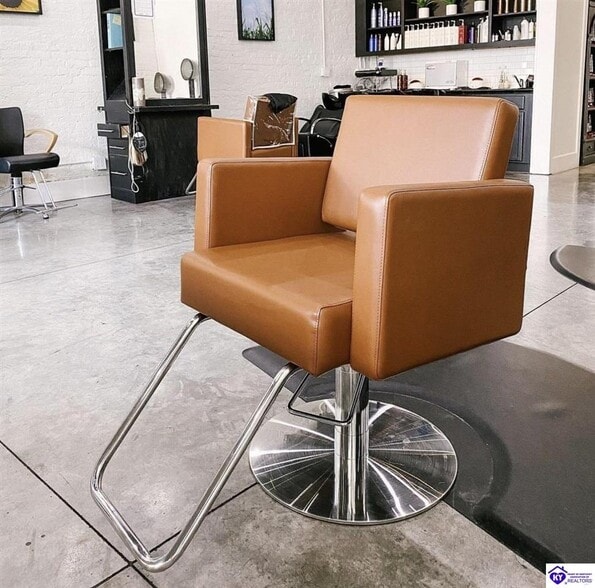 More Photos Of 130 E Main St, Campbellsville Storefront Retail Office For Sale