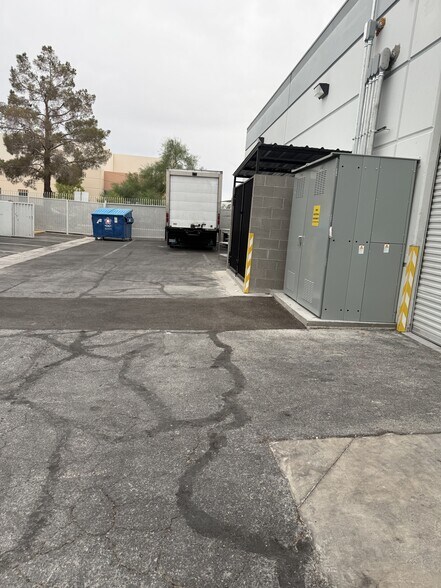 More Photos Of 6270 Banning Creek Dr, Las Vegas Warehouse For Sale