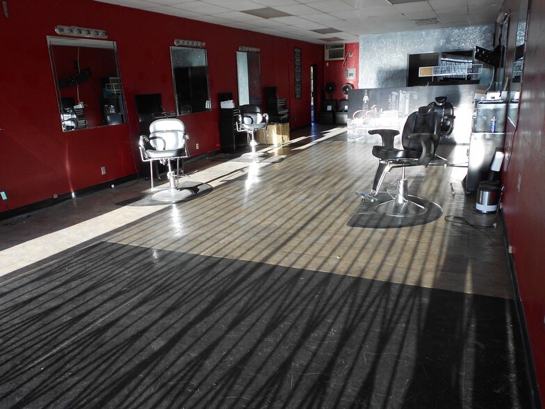 More Photos Of 14044-14112 S Crenshaw Blvd, Gardena Storefront Retail Office For Lease