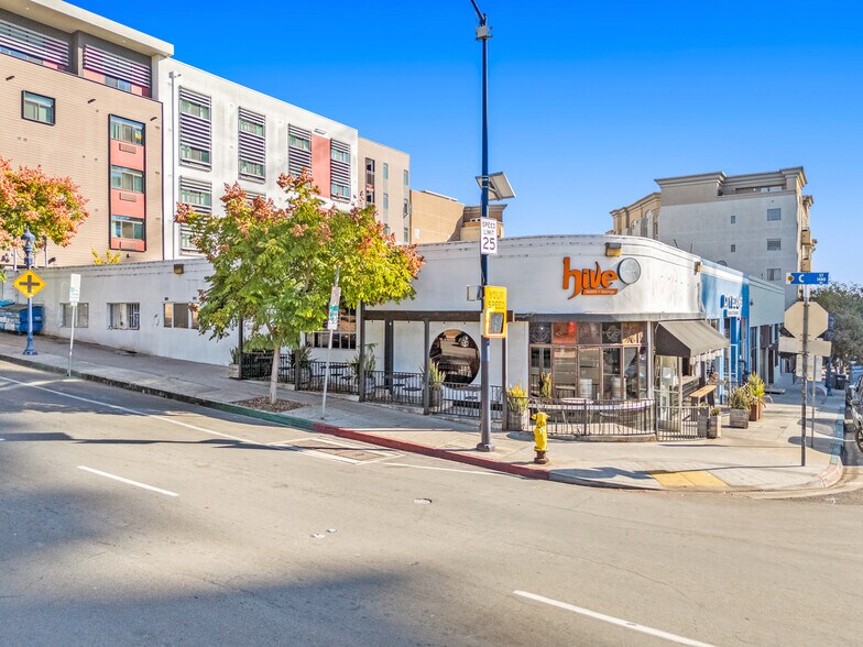 More Photos Of 1065 14th St, San Diego Storefront For Sale
