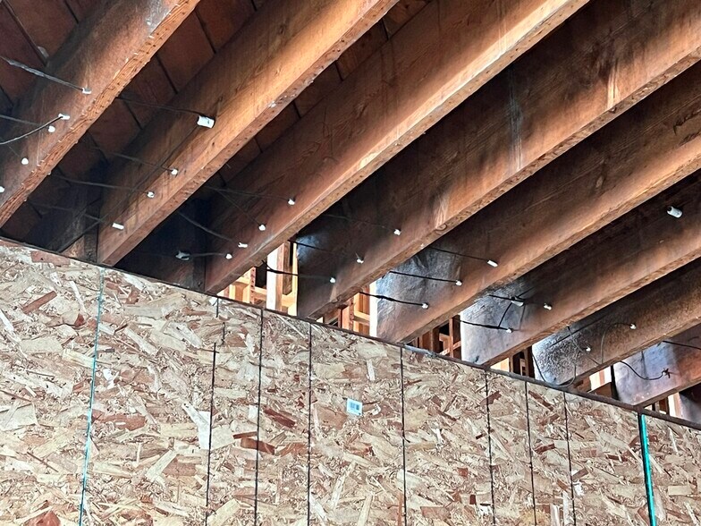 More Photos Of 219 S Bridge St, Sheridan Apartments For Sale