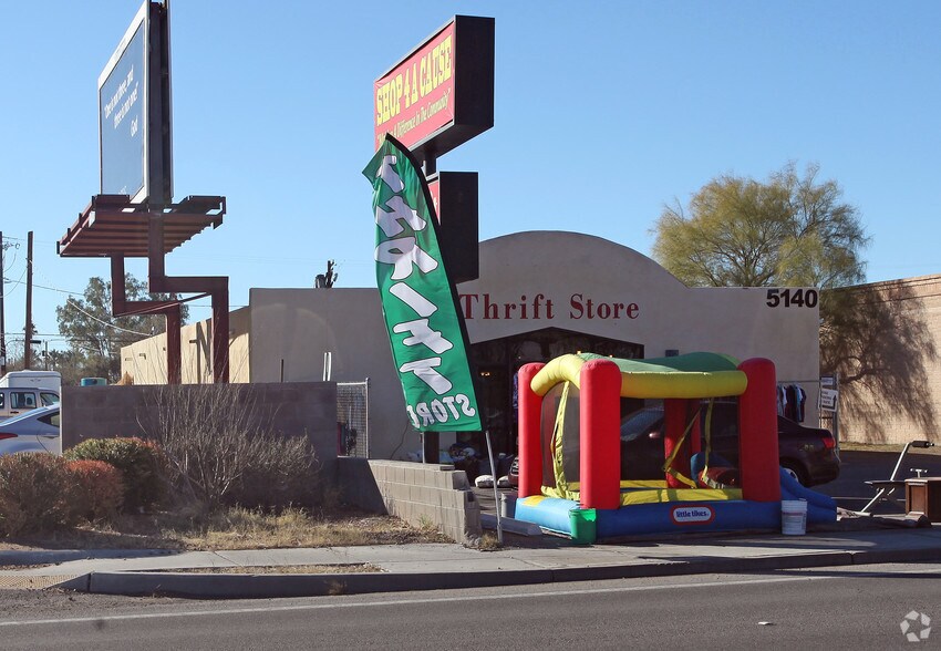 More Photos Of 5140 E Speedway Blvd, Tucson Freestanding For Lease