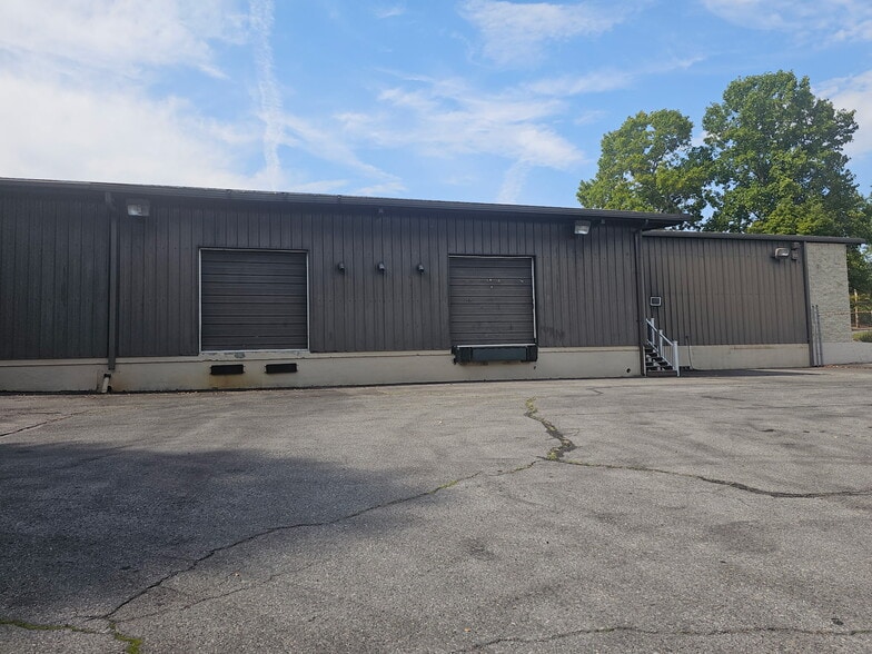 More Photos Of 3111 Hanover Rd, Johnson City Light Manufacturing For Lease