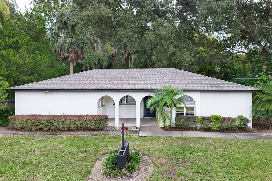 More Photos Of 1666 N Donnelly Pl, Mount Dora Medical For Lease