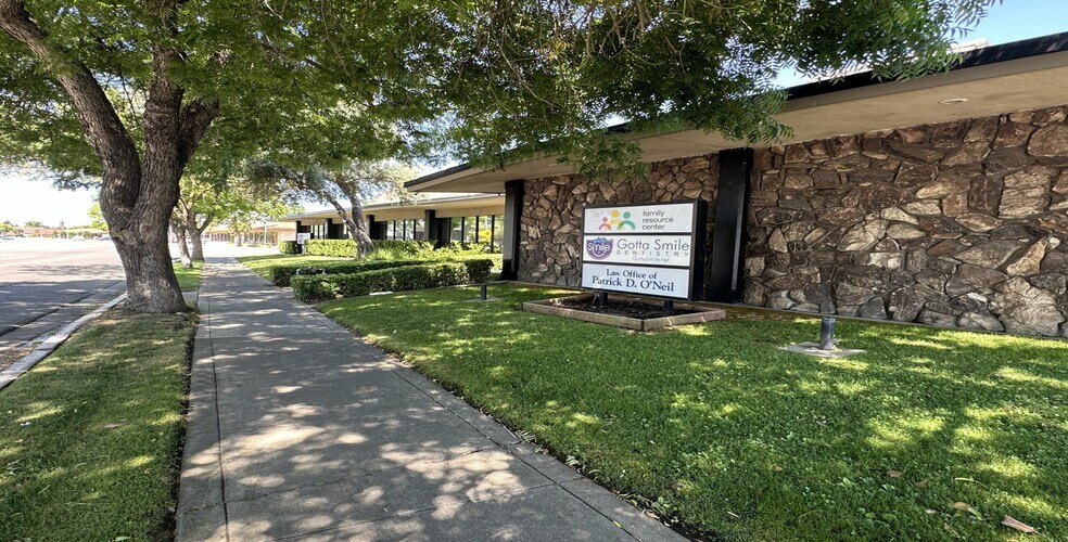 Primary Photo Of 1035 W Robinhood Dr, Stockton Office For Lease