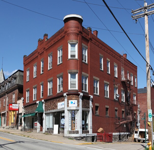 Primary Photo Of 107-111 S McDonald St, McDonald Storefront Retail Residential For Lease