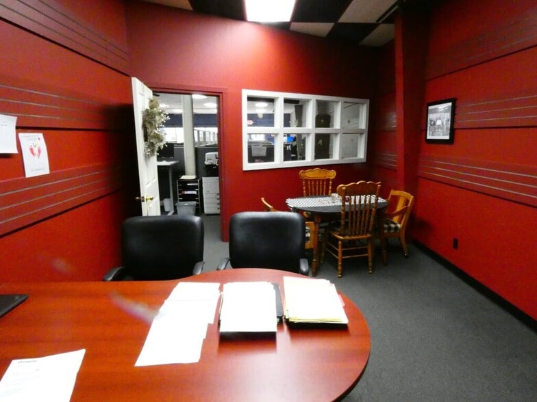 More Photos Of 5707-5719 Jenny Lind Rd, Fort Smith Storefront Retail Office For Sale