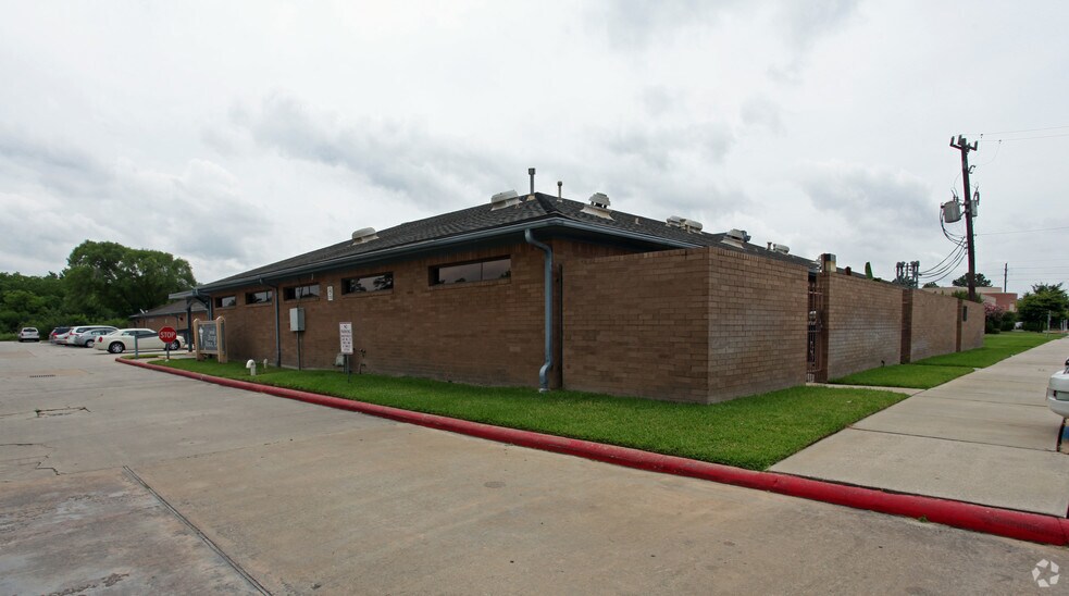 More Photos Of 13414 Medical Complex Dr, Tomball Medical For Lease