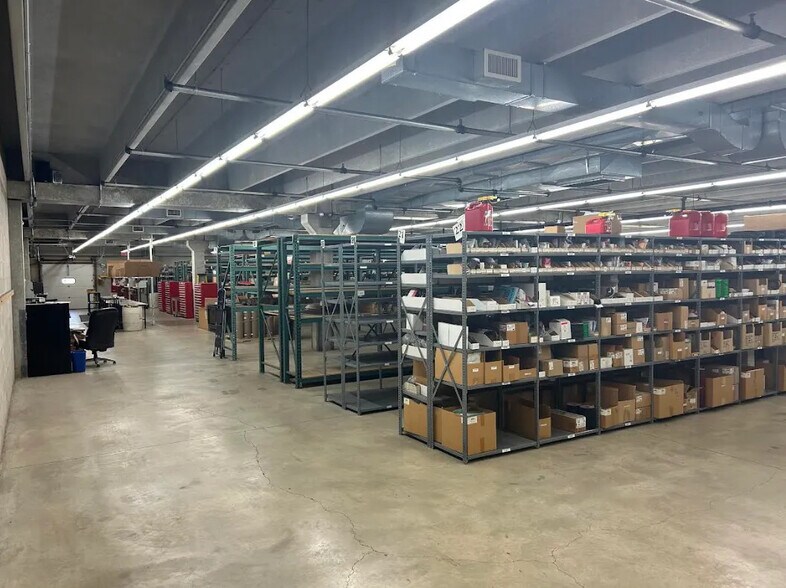 More Photos Of 1920 Lookout Dr, North Mankato Warehouse For Sale