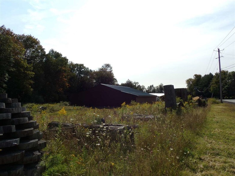 More Photos Of 290 Jeffersonville North Branch Rd, Jeffersonville Warehouse For Lease