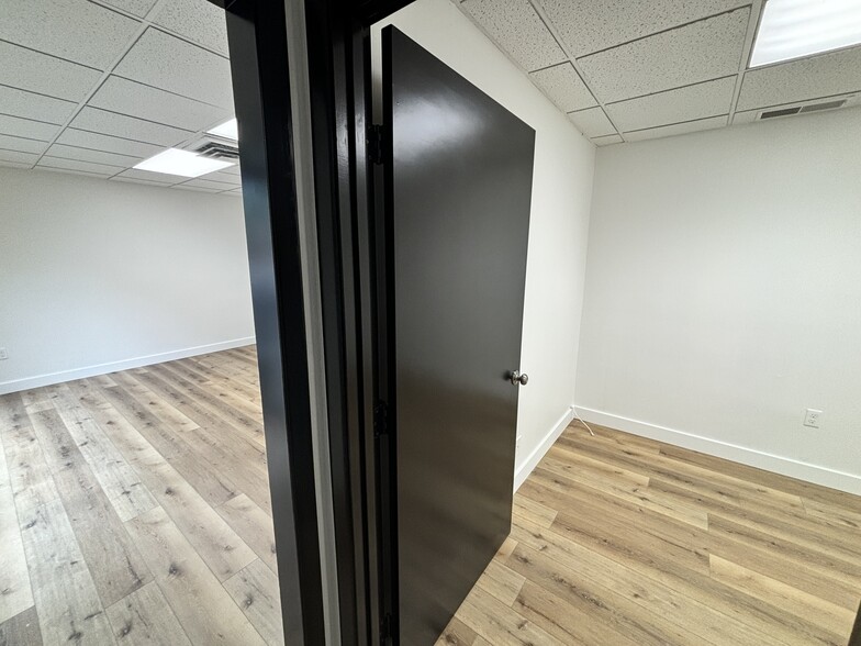 More Photos Of 2185 Liberty St NE, Salem Medical For Lease