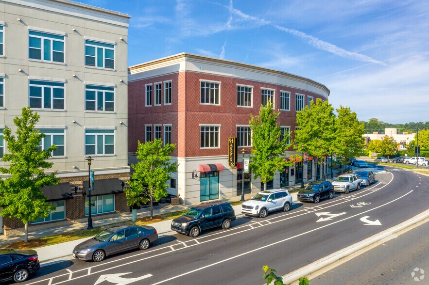 More Photos Of 2015 Ayrsley Town Blvd, Charlotte Unknown For Lease