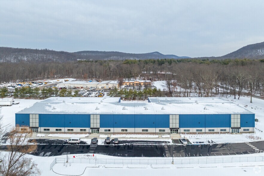 More Photos Of 999 Willow Grove St, Hackettstown Warehouse For Sale