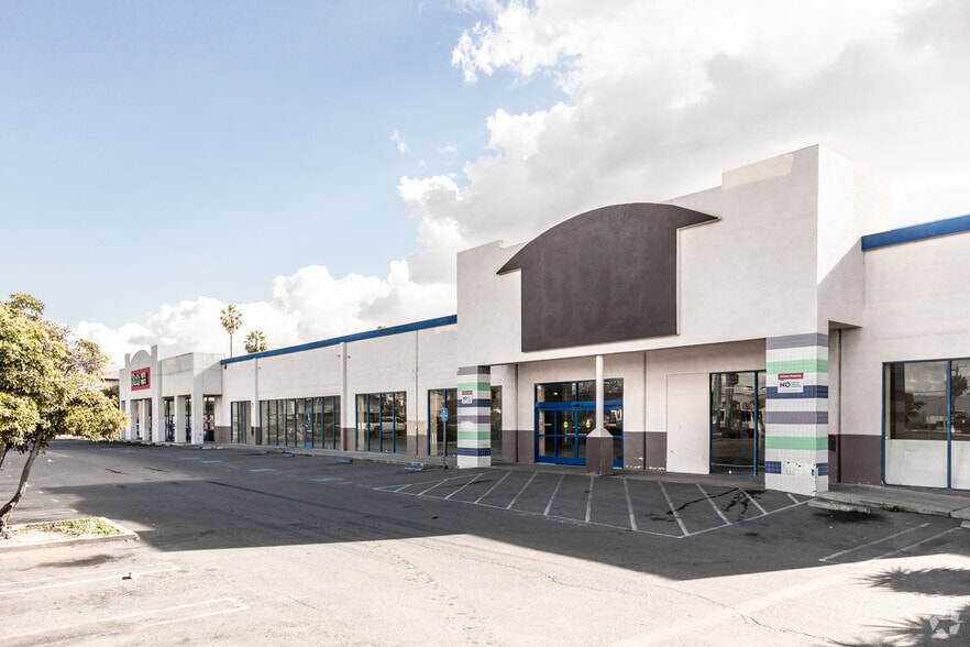 Primary Photo Of 3420-3456 W Lincoln Ave, Anaheim Unknown For Lease