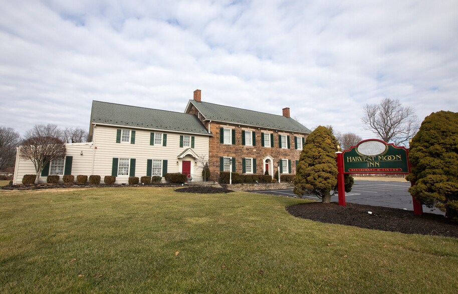 More Photos Of 1039 Old York Rd, East Amwell Township Restaurant For Sale