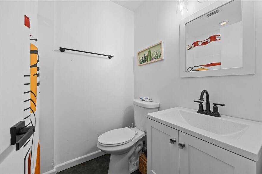 More Photos Of 3248 SE Golden Gate Ave, Stuart Apartments For Sale
