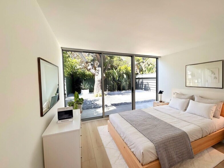 More Photos Of 3607 Pacific Ave, Marina del Rey Apartments For Sale