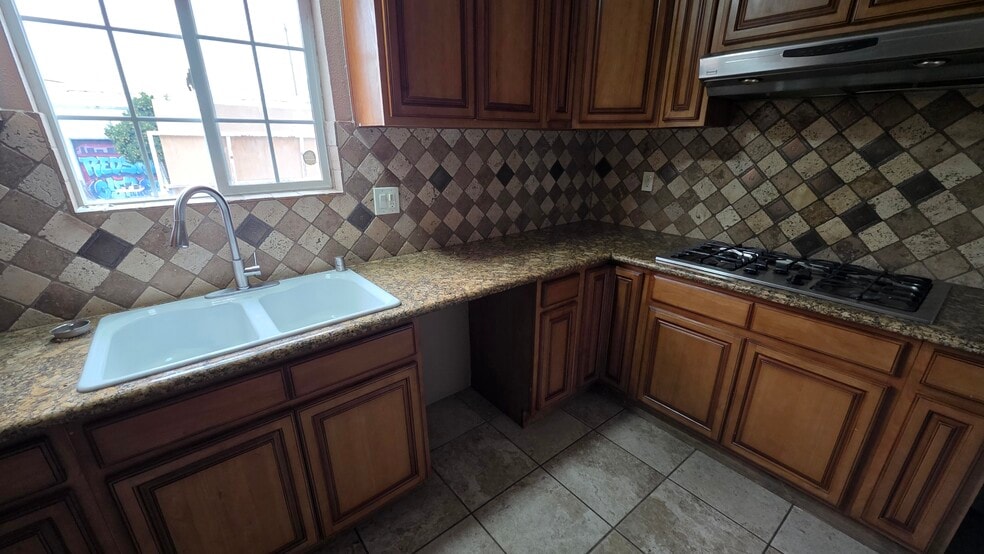 More Photos Of 14 S Union St, Stockton Multifamily For Sale