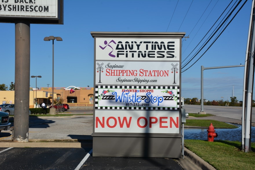 More Photos Of 1029 N Saginaw Blvd, Saginaw Storefront For Lease