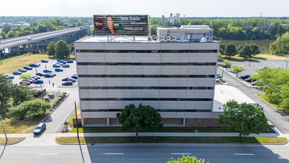 More Photos Of 515 N Washington Ave, Saginaw Office For Lease
