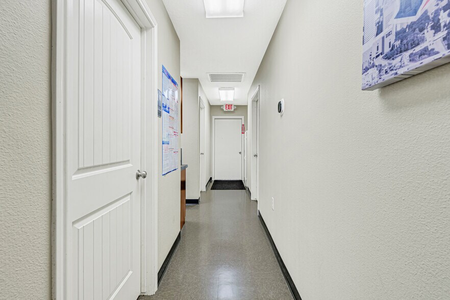More Photos Of 1106 Witter St, Pasadena Industrial For Sale