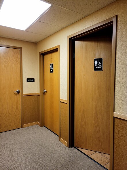 More Photos Of Dell Range Blvd & Grandview Ave, Cheyenne Flex For Lease