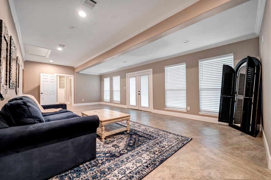 More Photos Of 5607 Sapp Rd, Conroe Lodge Meeting Hall For Sale