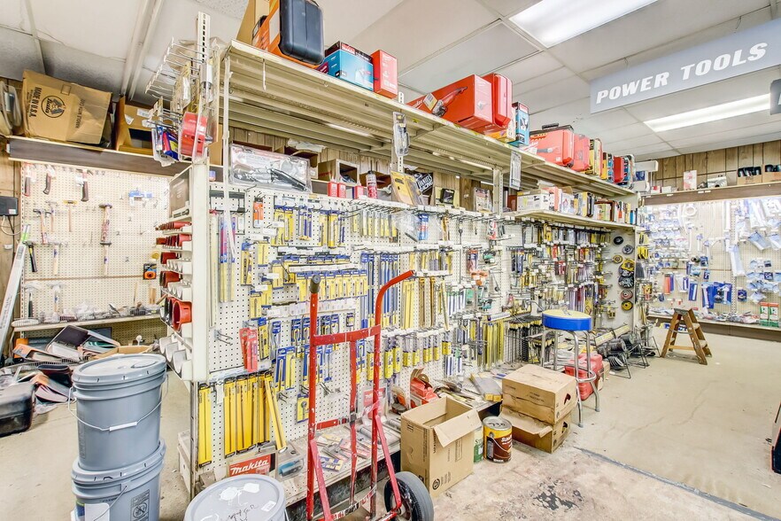 More Photos Of 516 Ash St, Fernandina Beach Freestanding For Sale