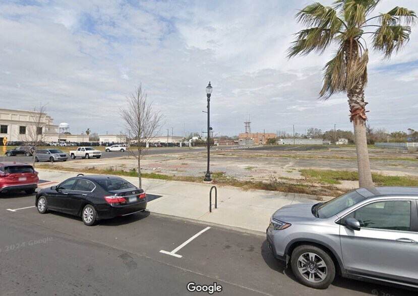 More Photos Of 2120 15th St, Gulfport Land For Sale