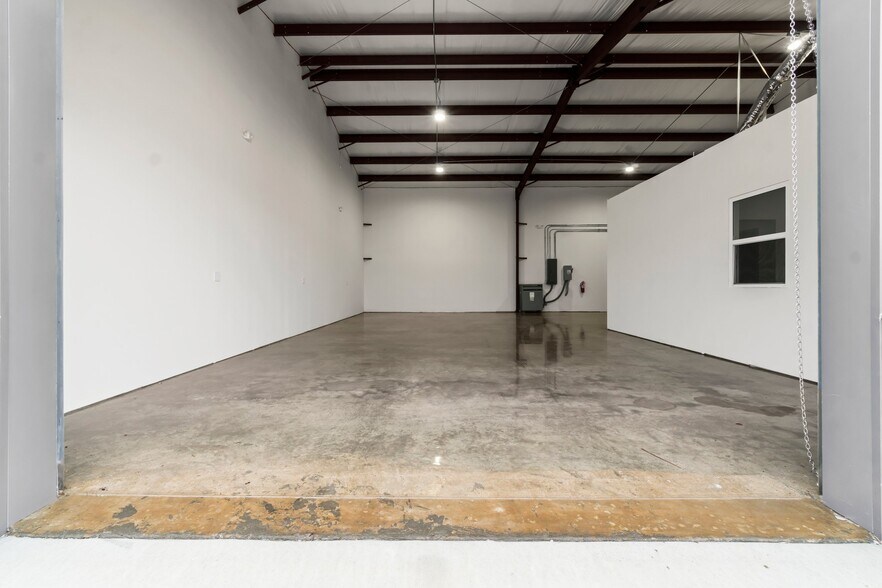 More Photos Of 25330 Aldine Westfield Rd, Spring Warehouse For Lease