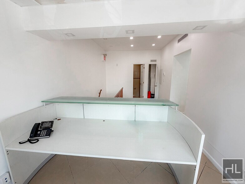More Photos Of 41-19 30th Ave, Astoria Storefront Retail Office For Lease
