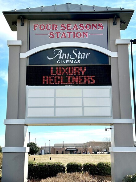 More Photos Of 3227 W Gate City Blvd, Greensboro Land For Lease