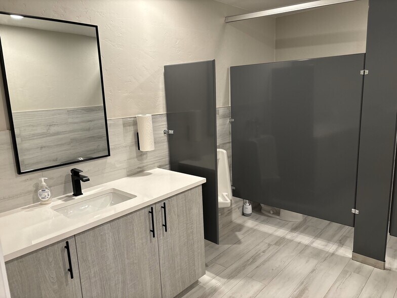 More Photos Of 11180 W 44th Ave, Wheat Ridge Office For Lease