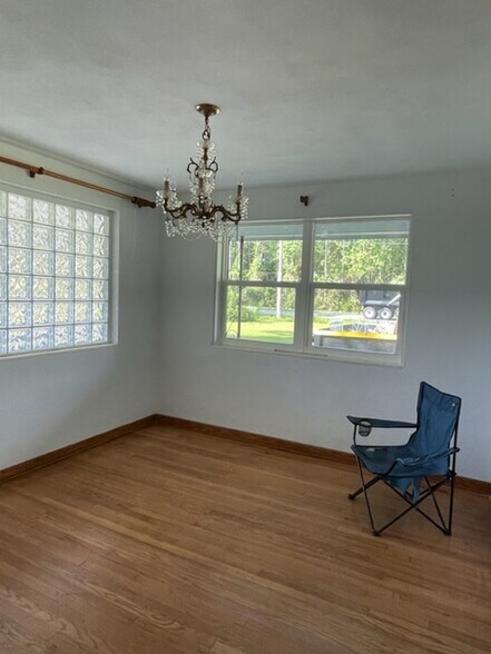 More Photos Of 851002 US Highway 17, Yulee Office For Lease