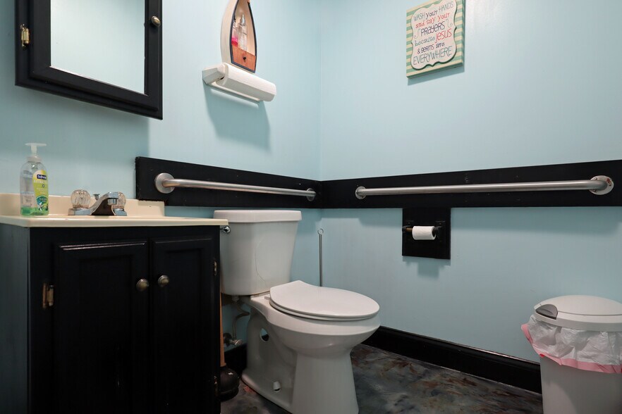 More Photos Of 3133 Vass Carthage Rd, Carthage Freestanding For Sale