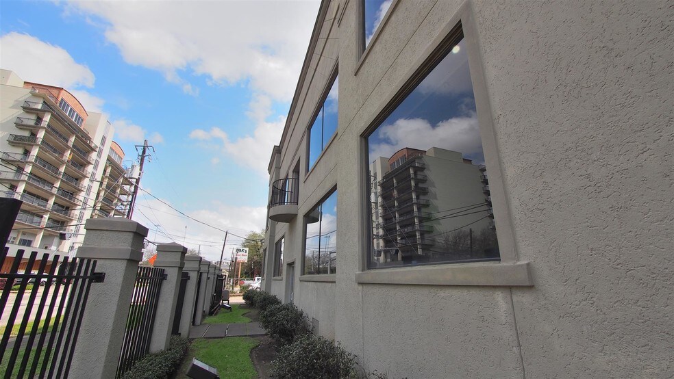 More Photos Of 315 W Alabama St, Houston Loft Creative Space For Sale