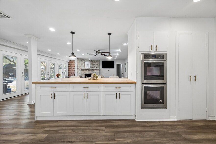 More Photos Of 5474 Imogene St, Houston Specialty For Sale