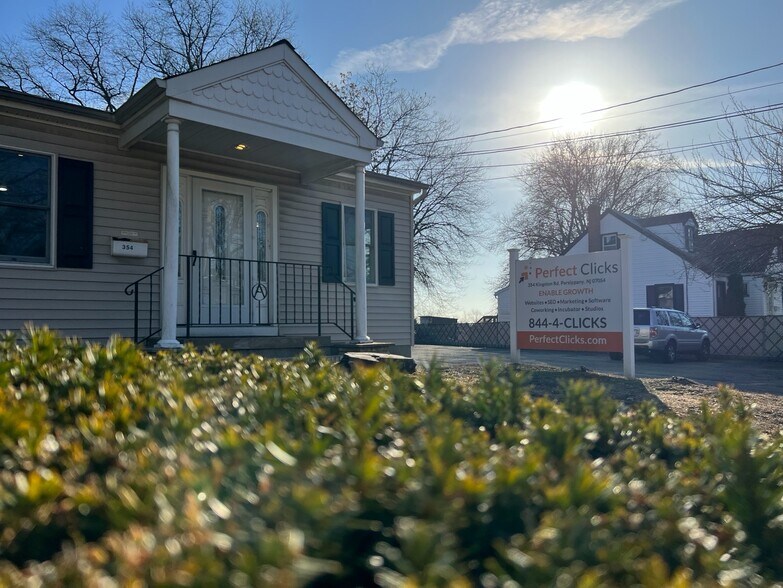 More Photos Of 354 Kingston Rd, Parsippany Office Residential For Lease
