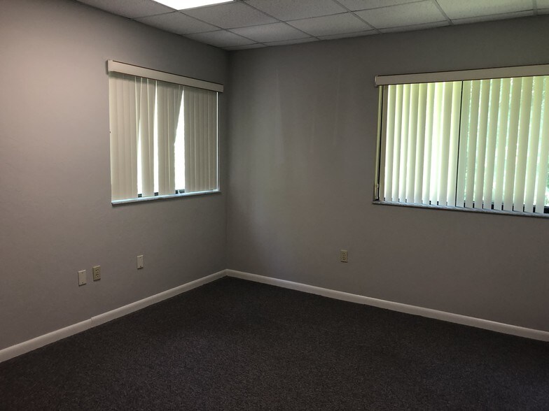 More Photos Of 1034 NW 57th St, Gainesville Medical For Sale