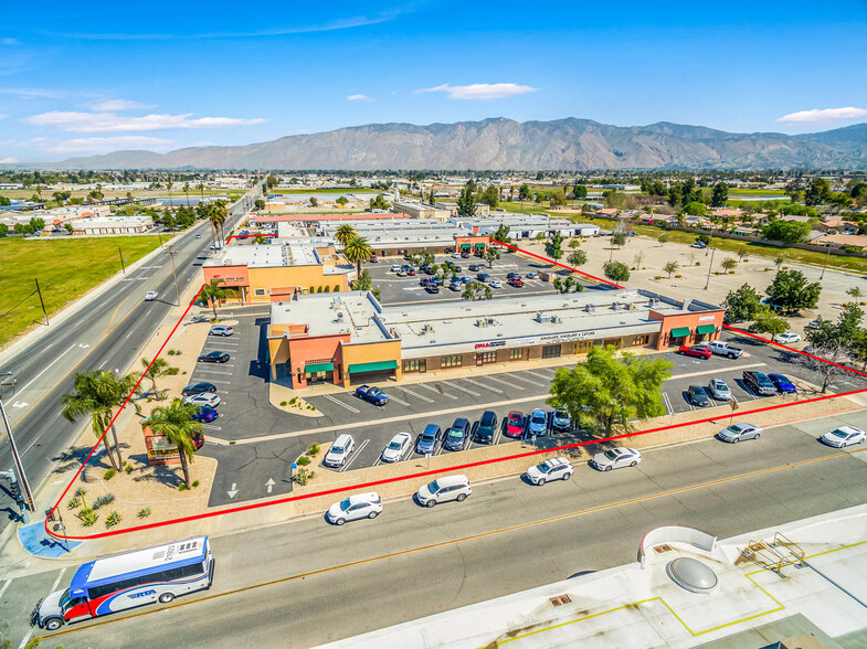 Primary Photo Of 950-960 N State St, Hemet Unknown For Lease